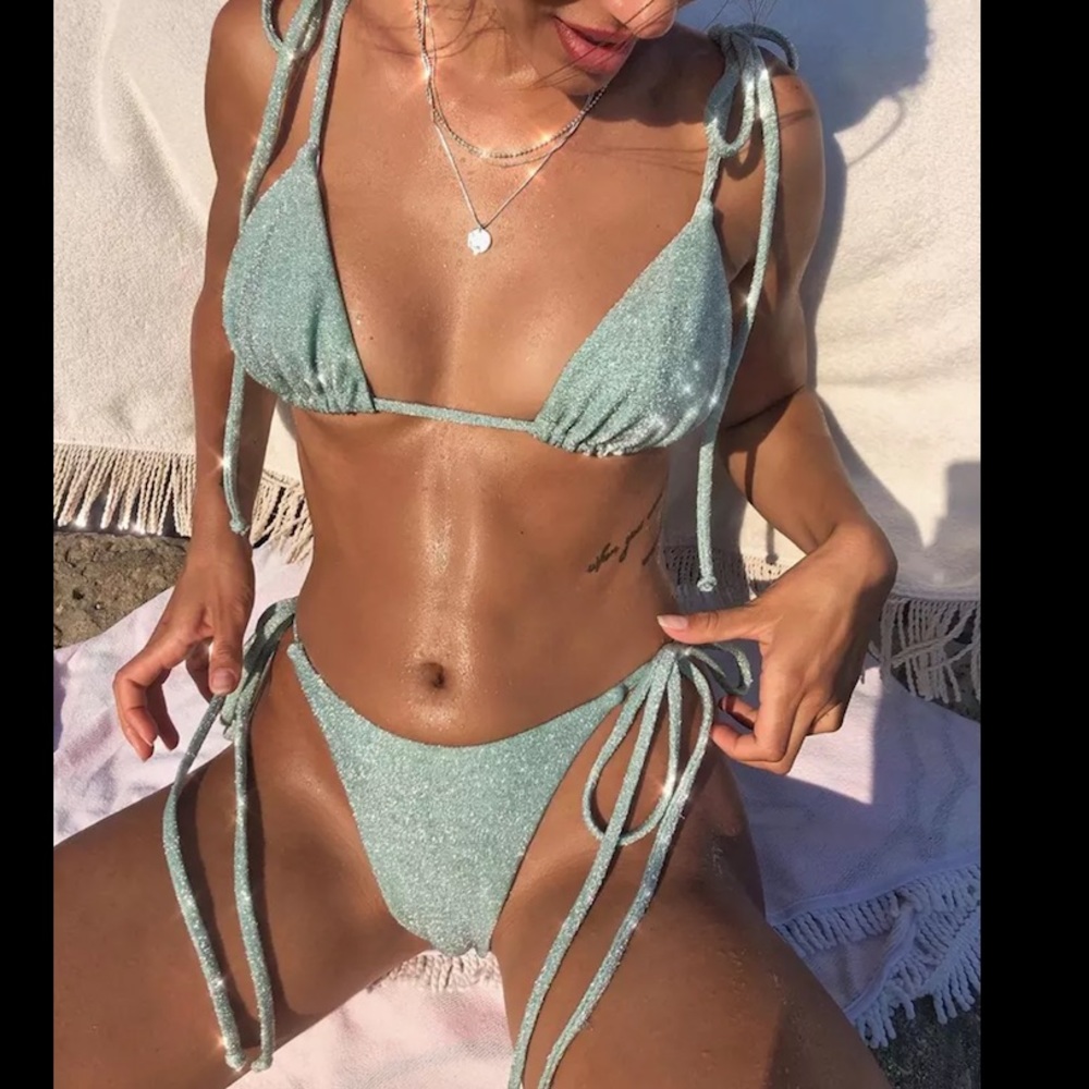 Shiny sexy Bikini